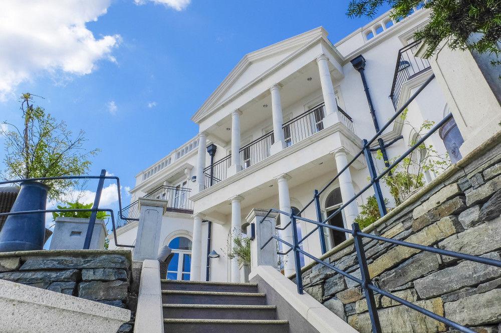 Villa Charlotte Bergen Exterior photo